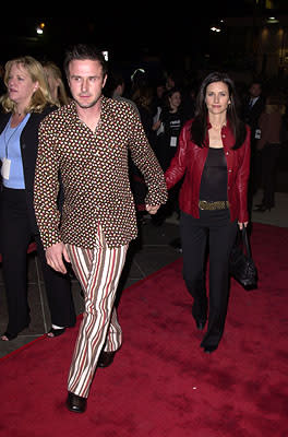 David Arquette with wife Courteney Cox at the Los Angeles premiere of Guy Ritchie 's Snatch (1/18/2001) Photo by Steve Granitz/WireImage.com