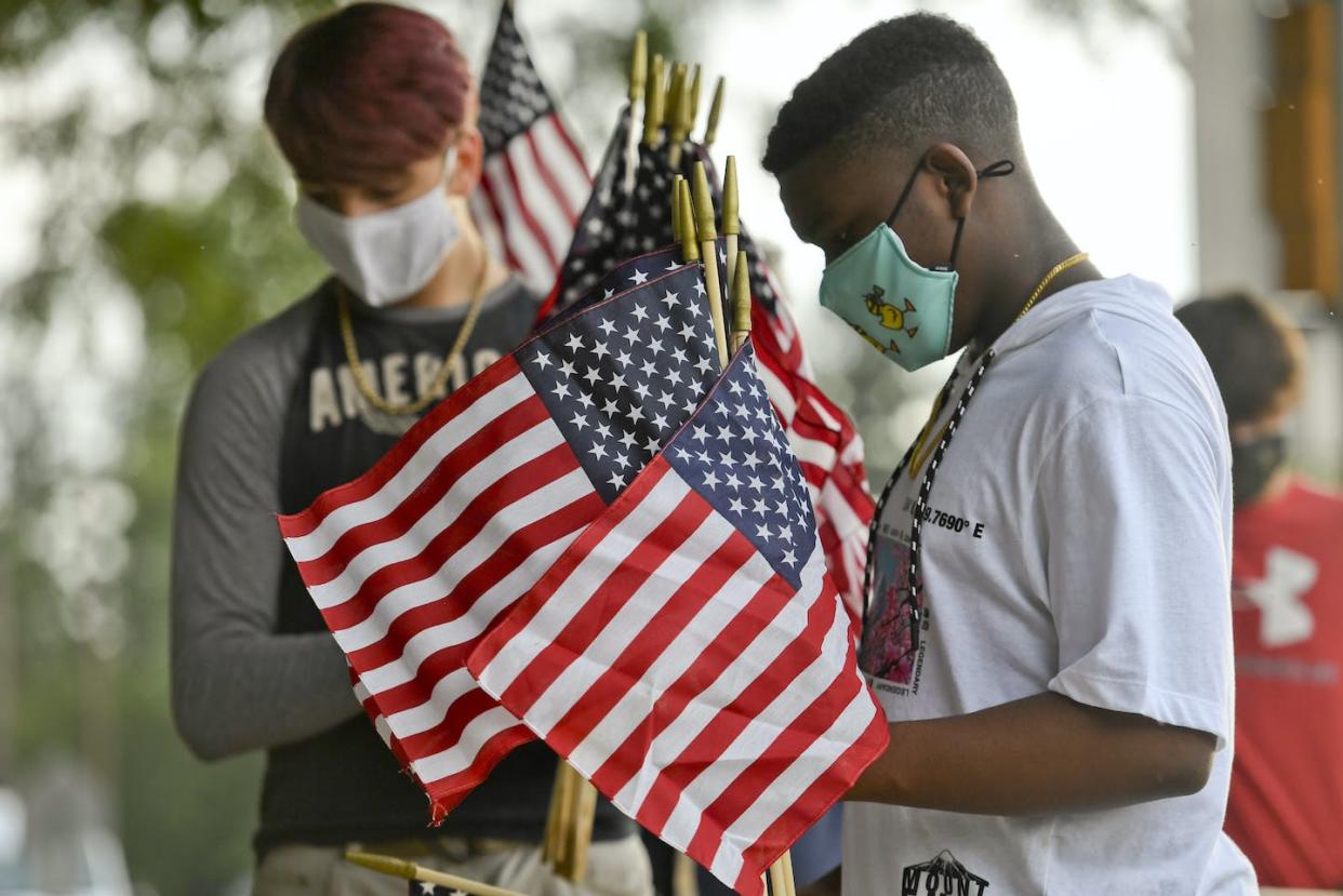 A survey of U.S. history teachers found they teach about 9/11 primarily on the date of the anniversary. <a href="https://www.gettyimages.com/detail/news-photo/wilson-high-school-student-allen-simon-a-cadet-in-the-jrotc-news-photo/1272002008" rel="nofollow noopener" target="_blank" data-ylk="slk:Ben Hasty/MediaNews Group/Reading Eagle via Getty Images;elm:context_link;itc:0;sec:content-canvas" class="link ">Ben Hasty/MediaNews Group/Reading Eagle via Getty Images</a>