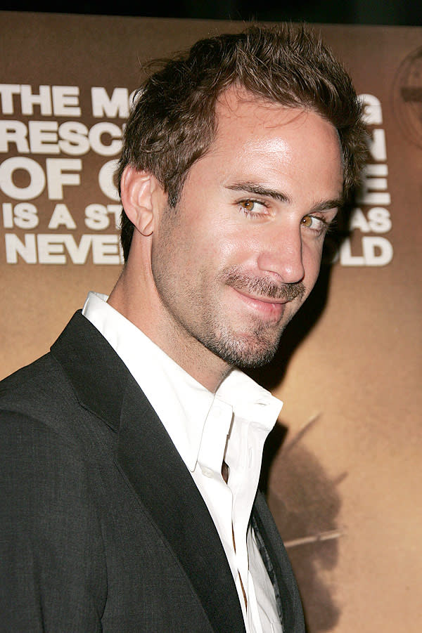 Happy Birthday, Joseph Fiennes — Today, May 27, You’re 42 Years Old