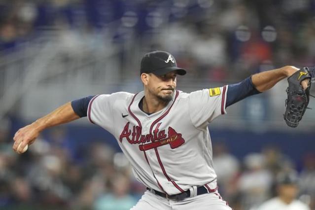 Charlie Morton: Photo Day 2023 in 2023  Atlanta braves, Braves, Braves  baseball