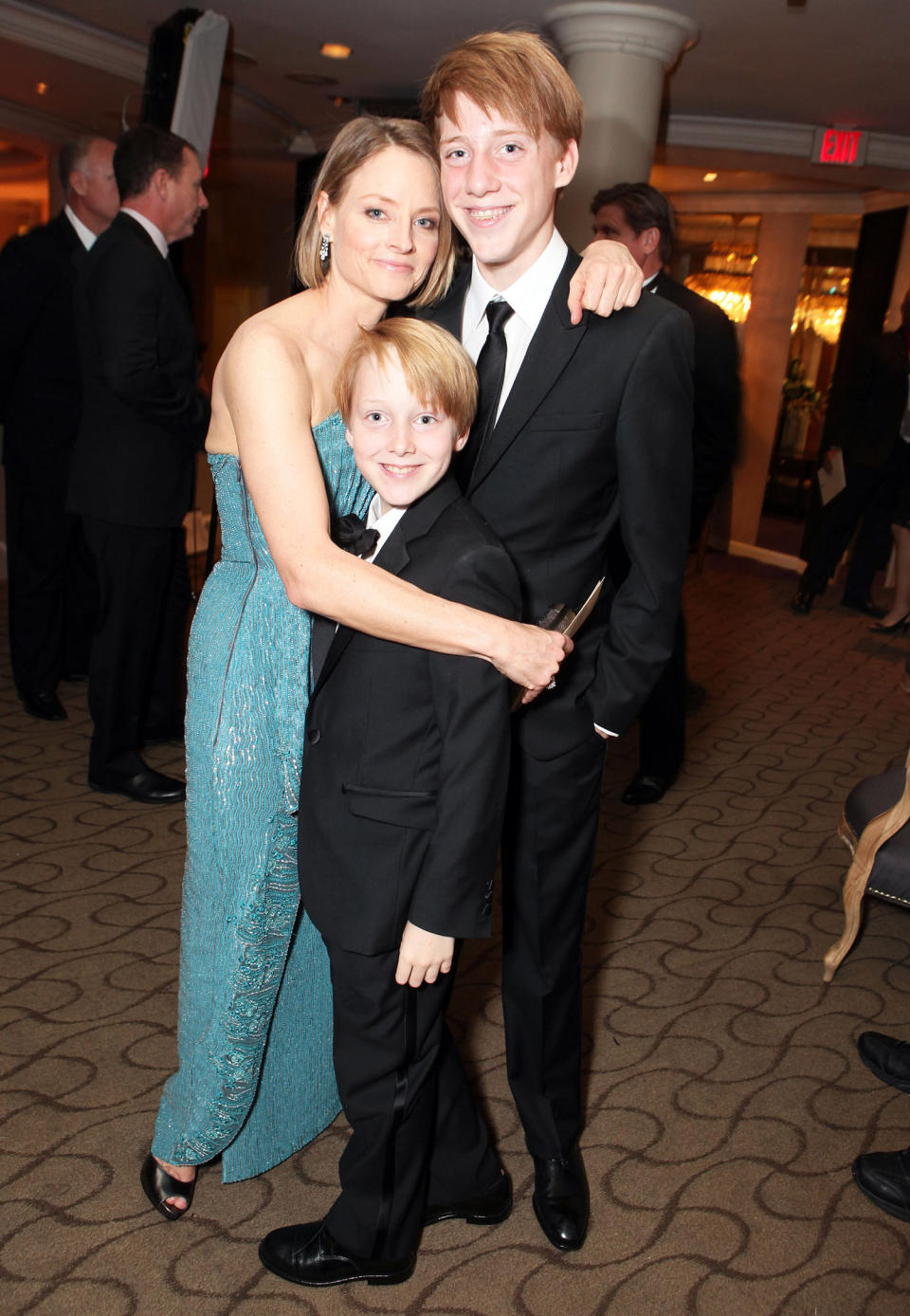 Jodie Foster, Christopher Foster and Charlie Foster in 2012 (Eric Charbonneau / WireImage)