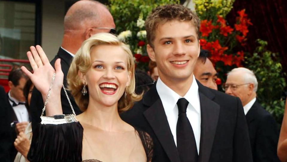 Ryan Phillippe (R) and Reese Witherspoon arrive at the 74th Annual Academy Awards at the Kodak Theater in Hollywood, CA, 24 March 2002