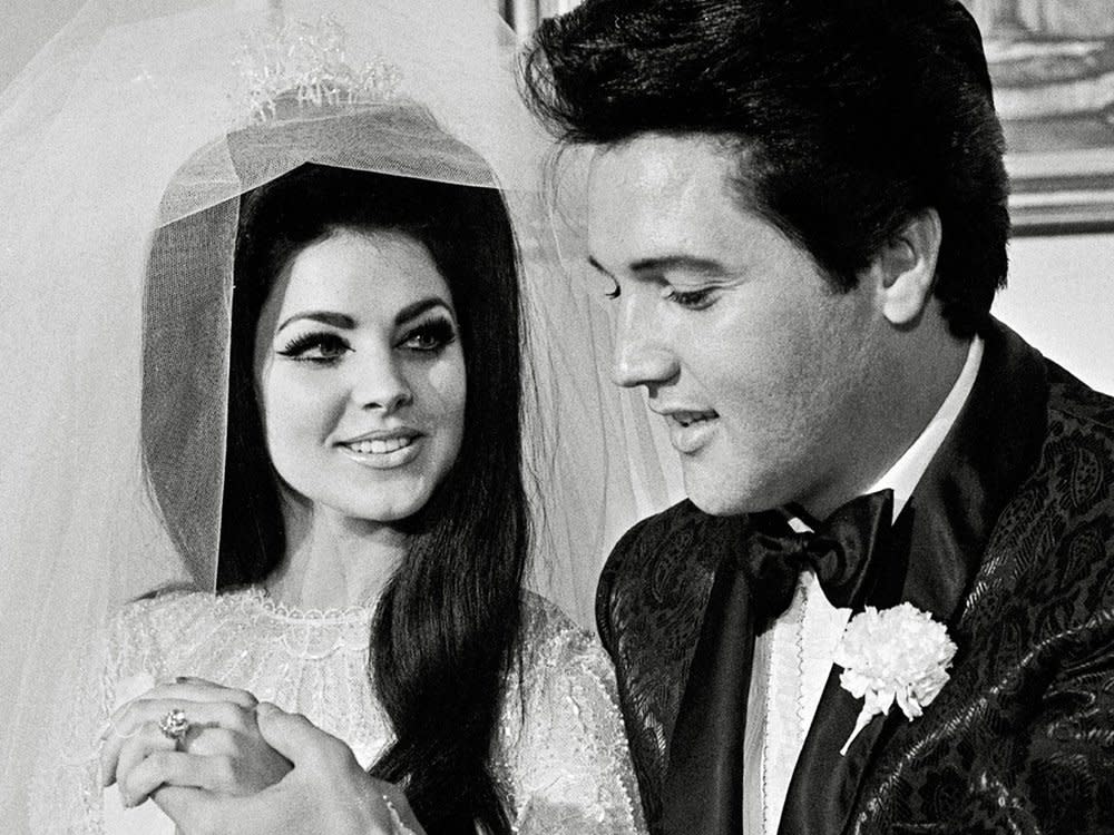 Priscilla und Elvis Presley heirateten 1967 in Las Vegas. (Bild: imago/Cinema Publishers Collection)