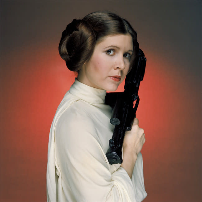 Carrie Fisher caracterizada como la princesa Leia en 'Star Wars' credit:Bang Showbiz