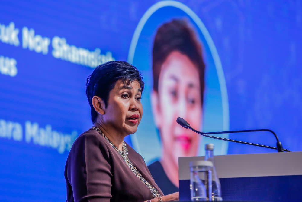 Bank Negara Malaysia governor Datuk Nor Shamsiah Mohd Yunus delivers a speech during the 11th International Conference on Financial Crimes and Terrorism Financing at the Shangri-La Hotel, Kuala Lumpur November 5, 2019. — Picture by Hari Anggara