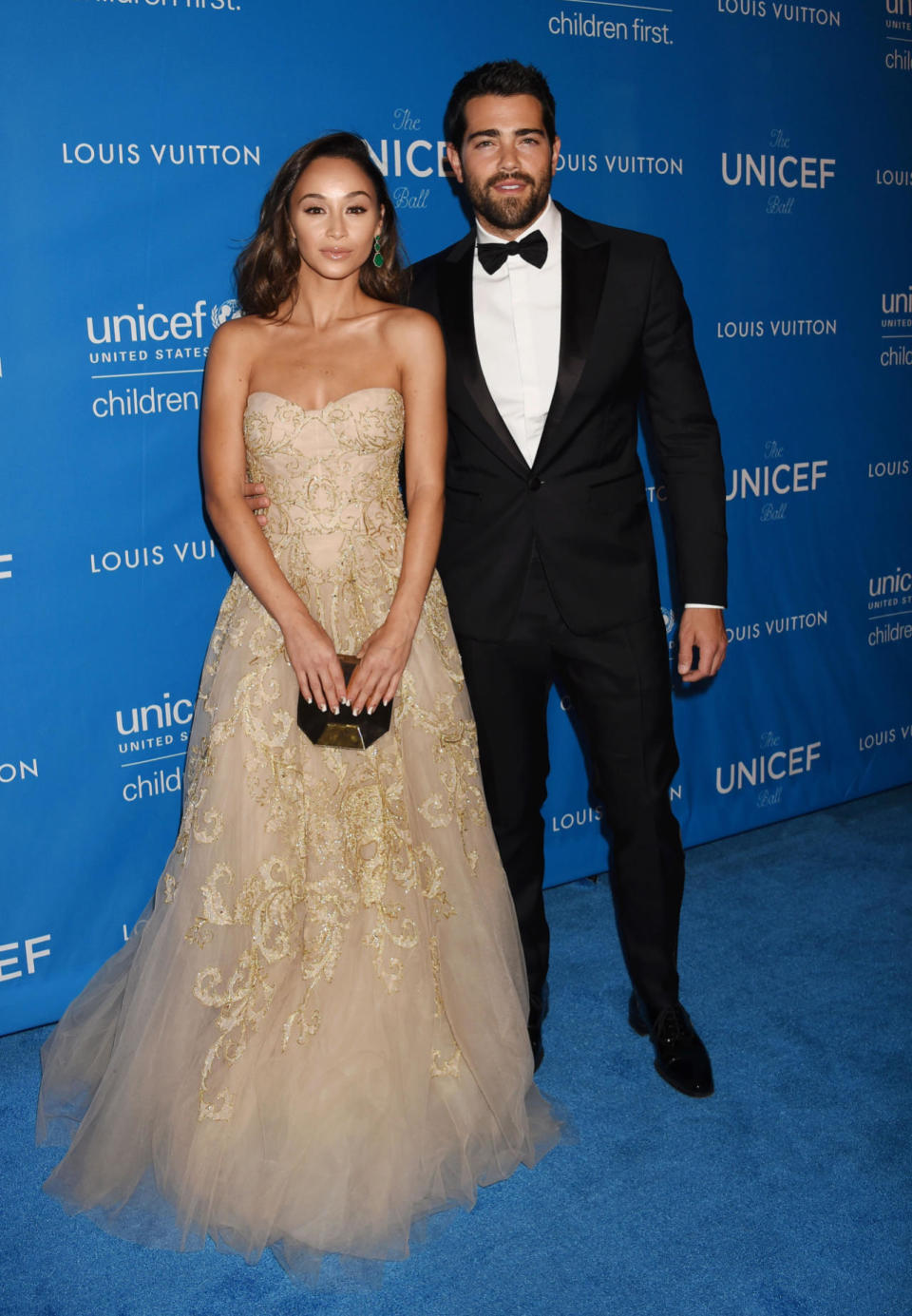 Cara Santana and Jesse Metcalfe cozied up at the 6th Biennial UNICEF Ball.