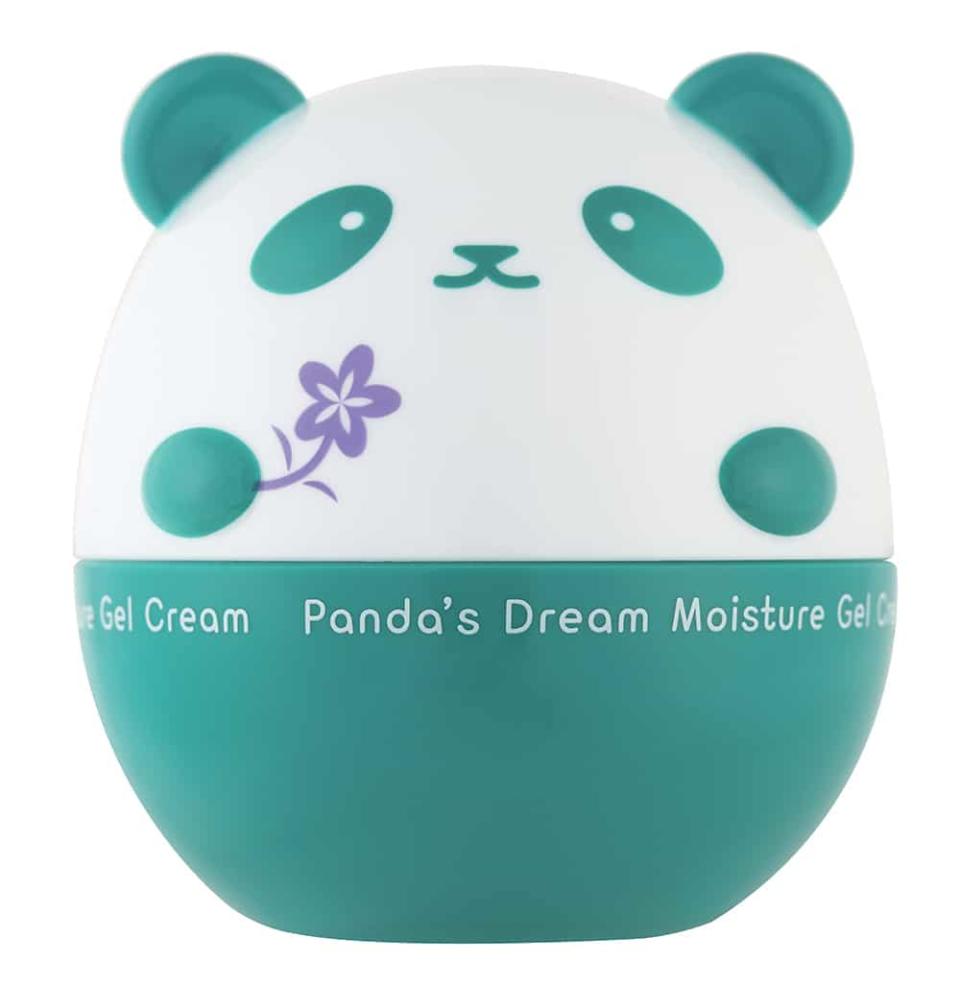 <p>Dans ce joli pot en forme de petit panda (qui fera bien des jalouses), on retrouve un gel crème super-hydratant à base d’extraits de bambous et d’herbes, pour un effet rafraîchissant. A utiliser sur le visage et le cou au quotidien.<br>Crème hydratante texture gel – Tonymoly – 16 euros (-30%) chez Sephora </p>