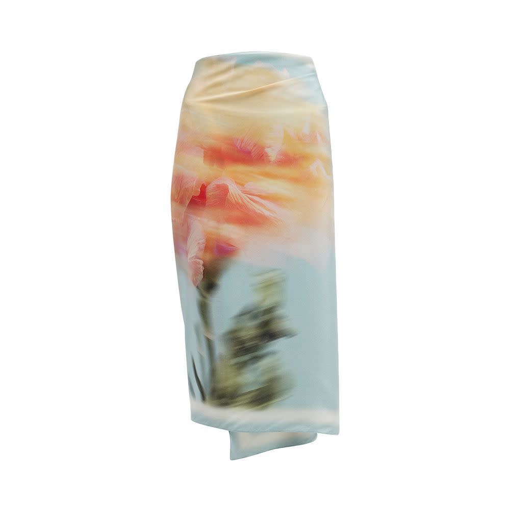 <p><a href="https://go.redirectingat.com?id=74968X1596630&url=https%3A%2F%2Fwww.neimanmarcus.com%2Fp%2Flenny-niemeyer-silk-knot-sarong-prod256220177&sref=https%3A%2F%2F" rel="nofollow noopener" target="_blank" data-ylk="slk:Shop Now;elm:context_link;itc:0;sec:content-canvas" class="link rapid-noclick-resp">Shop Now</a></p><p>Silk Knot Sarong</p><p>$212.00</p><p>neimanmarcus.com</p>