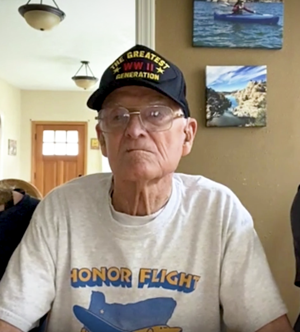 Oregon war veteran Bill Kelly has fully recovered from COVID-19 aged 95.