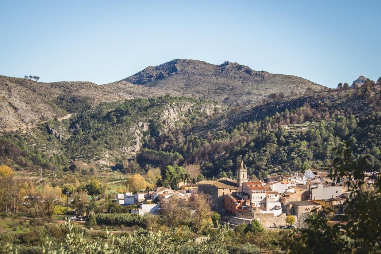 Tras el incendio que afectó a las montañas de Vall d’Ebo (Alicante) en 2015, nació una asociación para velar por el territorio. © I. Ottolini, <a href="http://creativecommons.org/licenses/by-sa/4.0/" rel="nofollow noopener" target="_blank" data-ylk="slk:CC BY-SA;elm:context_link;itc:0;sec:content-canvas" class="link ">CC BY-SA</a>