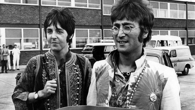  Paul McCartney and John Lennon. 