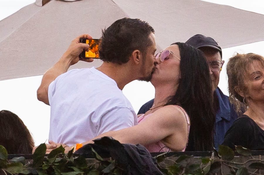 Katy Perry and Orlando Bloom Pack on the PDA at Bruce Springsteen concert