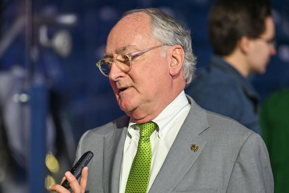 Breaking: Notre Dame athletic director Jack Swarbrick to step down