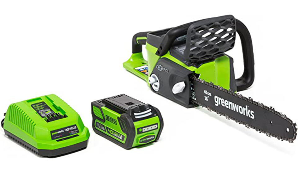 A clean, efficient chainsaw that's ready for anything (Photo: Amazon)