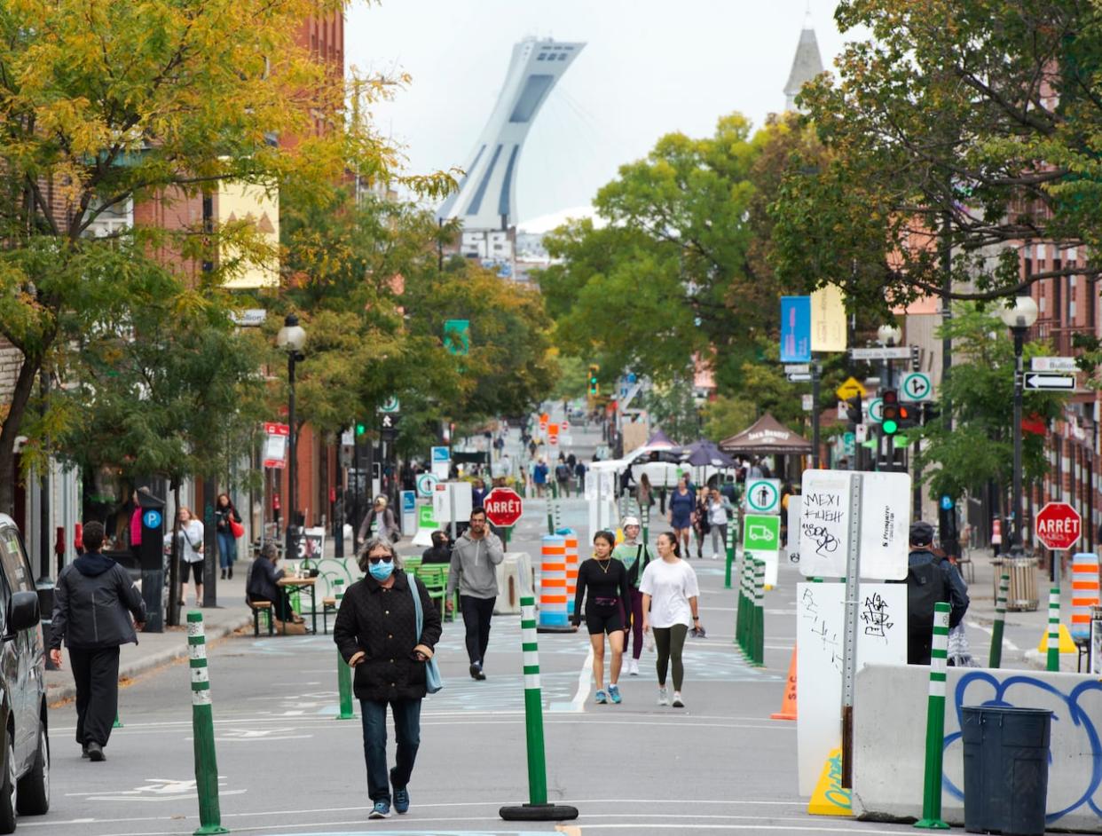 A stretch of Mount Royal Avenue, pictured here on Sept. 23, 2020, is one of the 10 streets in Montreal that will once again be turned into a pedestrian-only zone this summer.  (Ryan Remiorz/The Canadian Press - image credit)