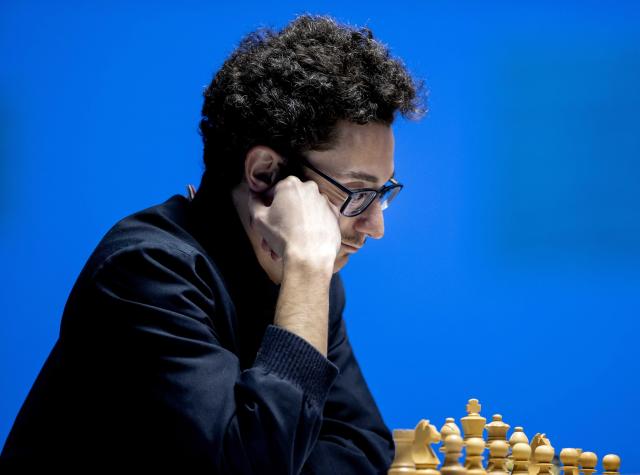 Magnus Carlsen ATACA Caruana do Começo ao Fim! 