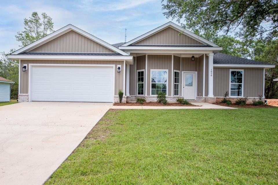 Sunchase Construction offers several models of new construction homes.