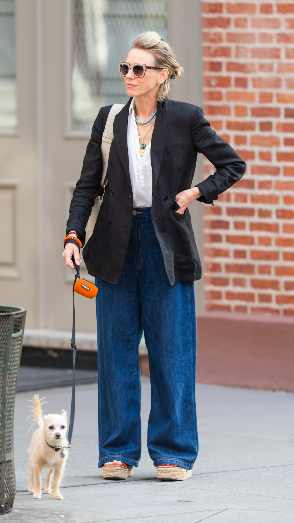 The blazer and denim combo