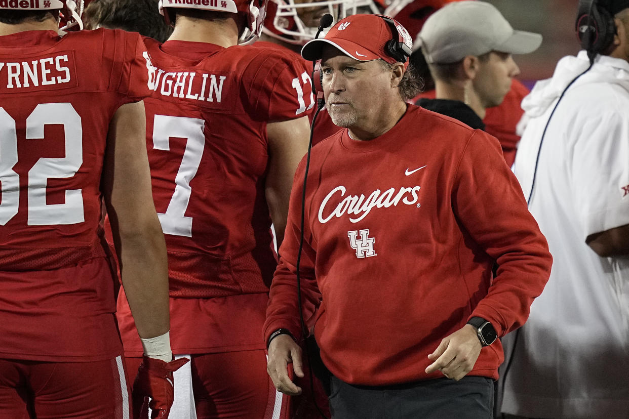 Houston head coach Dana Holgorsen during the fourth quarter of an NCAA college football game against Cincinnati, Saturday, Nov. 11, 2023, in Houston. (AP Photo/Kevin M. Cox)
