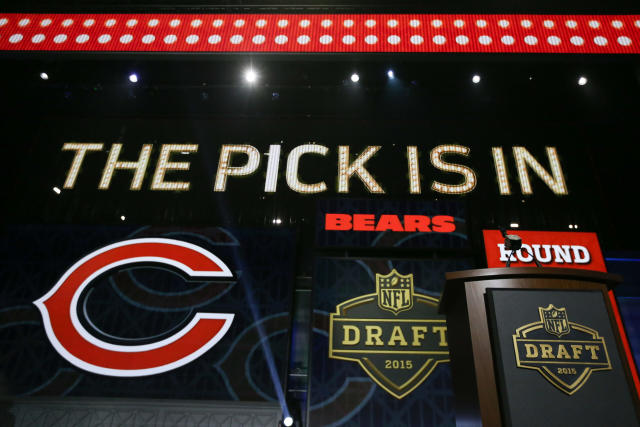 Updated look at Bears' 2023 draft picks after Roquan Smith trade