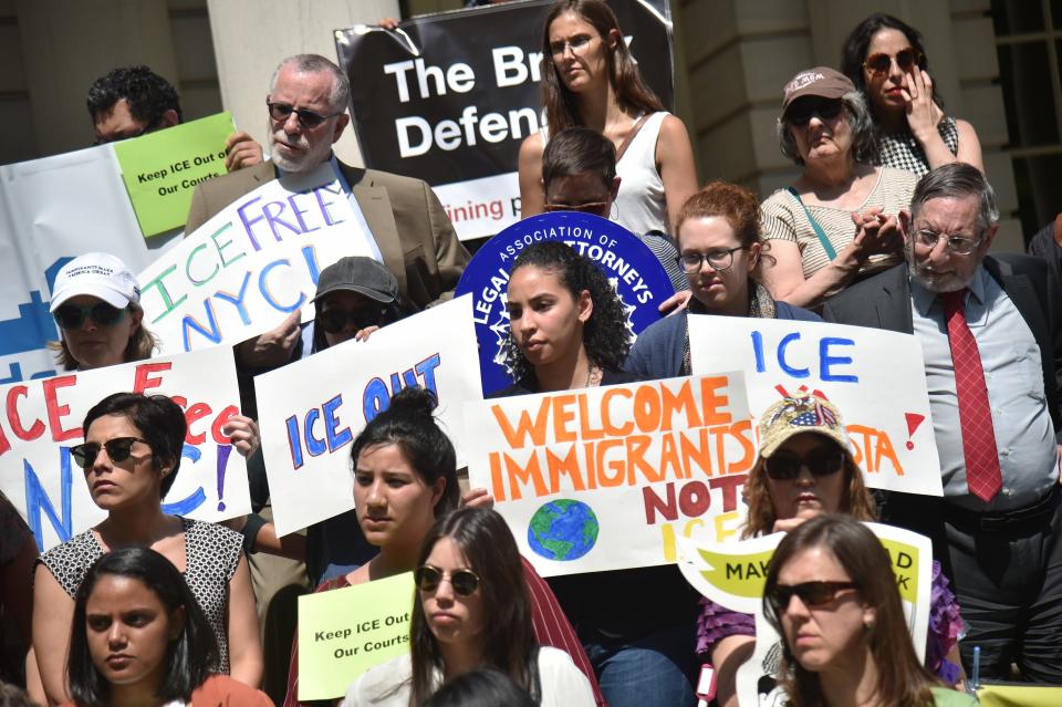 Advocates in New York City demand that&nbsp;Immigration and Customs Enforcement be barred from arresting people in courthouses, except when authorized by a judicial warrant, on May 9, 2018. (Photo: HECTOR RETAMAL/Getty Images)