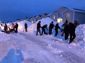 "It started with 1 person helping a neighbour shovel. We went from house to house, shovelling and snow blowing. As we would finish a driveway, that person would join us for the next 1. We ended up with 20 people helping." <a href="https://twitter.com/reneeryan99/status/1219023132121554944" rel="nofollow noopener" target="_blank" data-ylk="slk:@reneeryan99;elm:context_link;itc:0;sec:content-canvas" class="link ">@reneeryan99</a>/Twitter