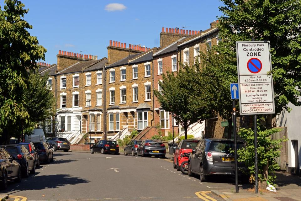 Houses on Ennis Road in Finsbury Park (Daniel Lynch)