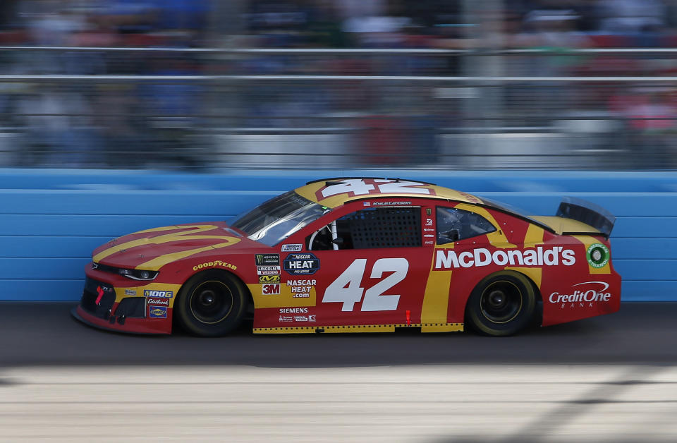 Kyle Larson drives during the NASCAR Cup Series auto race at ISM Raceway, Sunday, March 10, 2019, in Avondale, Ariz. (AP Photo/Ralph Freso)