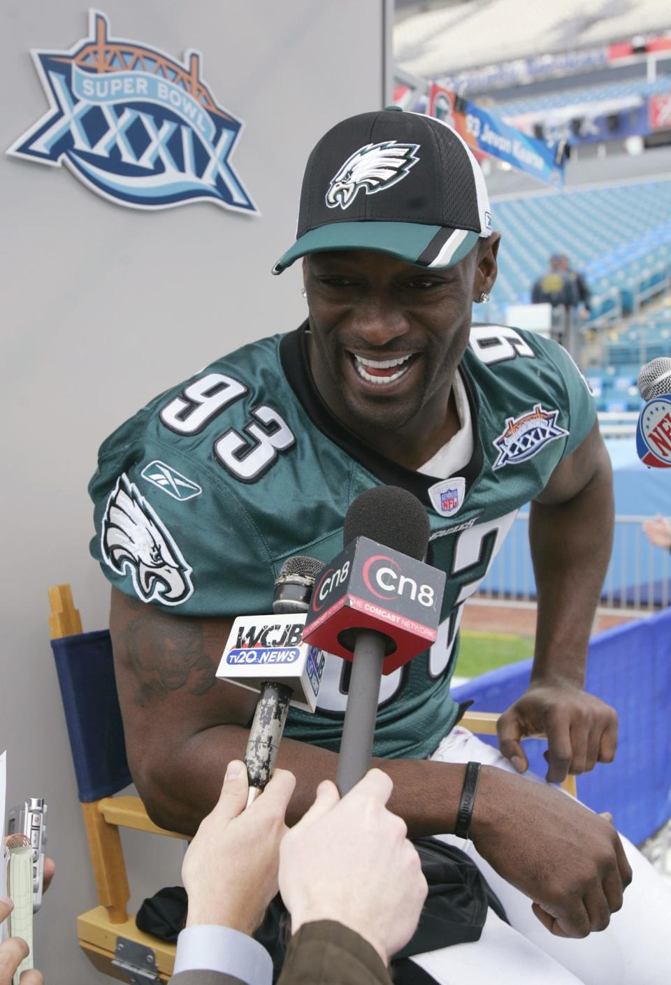 Jevon Kearse played in Super Bowl XXXIV for the Philadelphia Eagles.