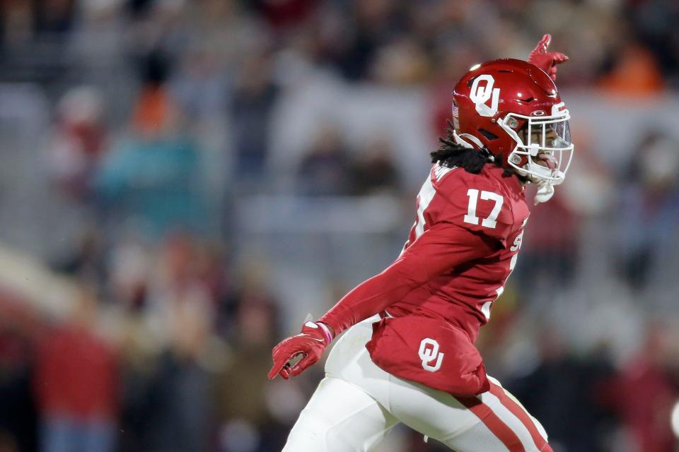 Oklahoma's Damond Harmon (17) celebrates after an Oklahoma defensive stop during a Bedlam college football game between the University of Oklahoma Sooners (OU) and the Oklahoma State University Cowboys (OSU) at Gaylord Family-Oklahoma Memorial Stadium in Norman, Okla., Saturday, Nov. 19, 2022. Oklahoma won 28-13.