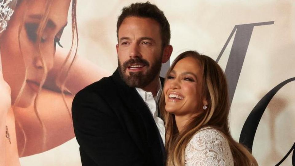 Ben Affleck y Jennifer Lopez durante una proyección especial de su película "Marry Me" ("Cásate conmigo")