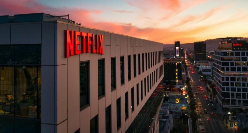 Wall Street reacciona a la baja tras los recortes de precios de Netflix