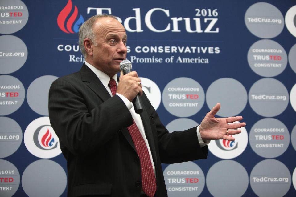 <span class="s1">Rep. Steve King speaks with supporters of Sen. Ted Cruz in Des Moines, Iowa, in November 2015. (Photo: Gage Skidmore)</span>