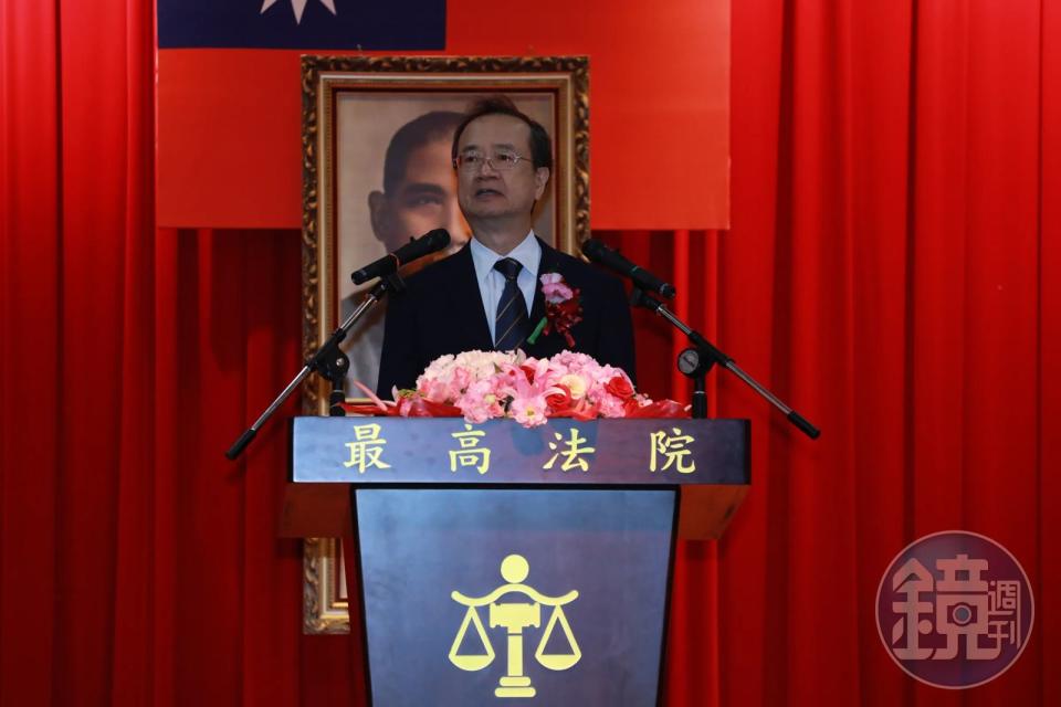 司法院長許宗力未及時處理懲戒法院前院長李伯道性騷案，害被害人多一次傷害。