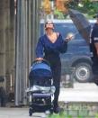 <p>En Nueva York captamos a la modelo rusa <strong>Irina Shayk</strong> de paseo con su hijita, <strong>Lea de Seine Shayk Cooper.</strong></p>