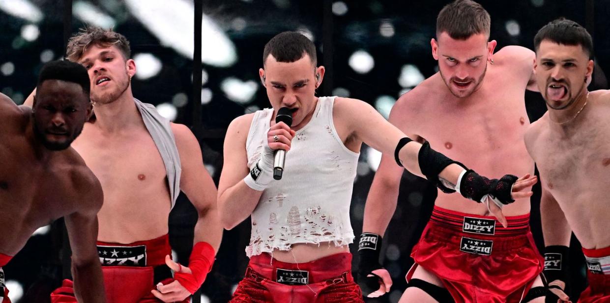 olly alexander performing at eurovision 2024
