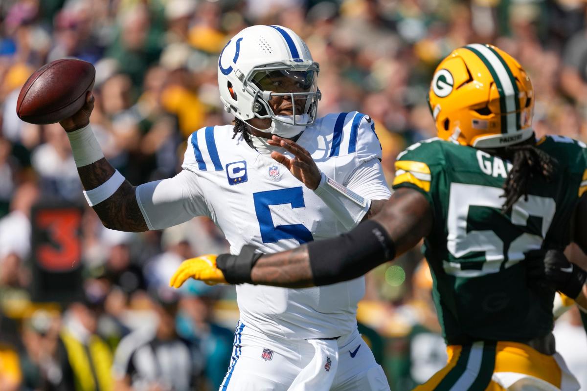 “No words”: Fans are not happy with Colts after 10-0 deficit against Packers in the first quarter