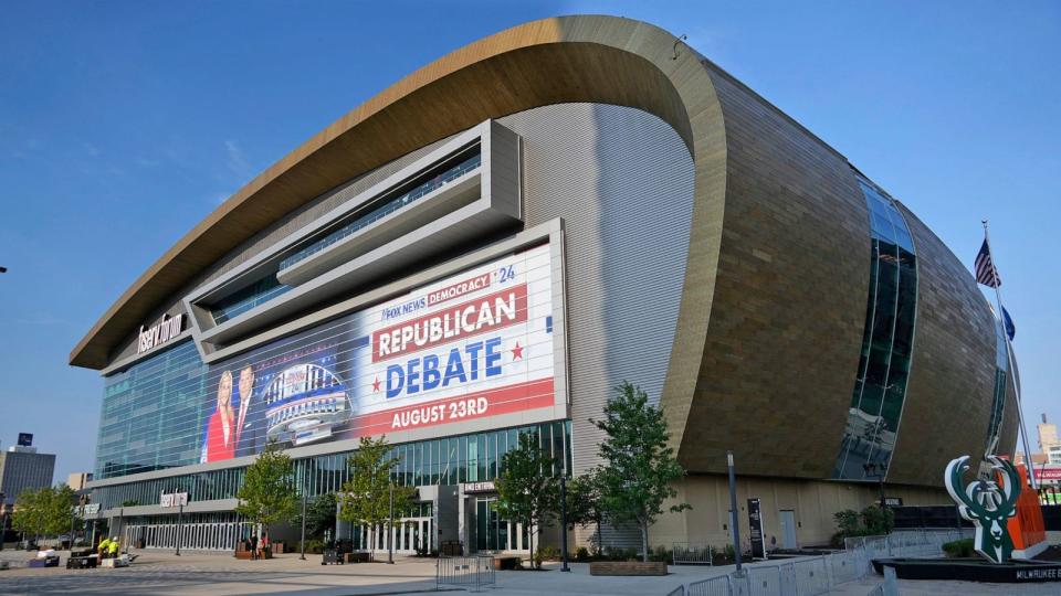 PHOTO: A Republican Debate sign is up outside Fiserv Forum in preparation of the Aug. 23 debate in Milwaukee, Aug. 21, 2023. (Mike De Sisti /The Milwaukee Journal/USA Today)