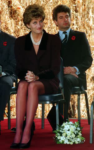 <p>Adam Butler - PA Images/PA Images via Getty Images</p> Princess Diana and her private secretary Patrick Jephson.