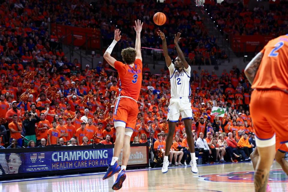 Aaron Bradshaw’s top-of-the-arc 3-point basket late in Kentucky’s game at Florida on Jan. 6 sparked the Wildcats to an 87-85 victory.