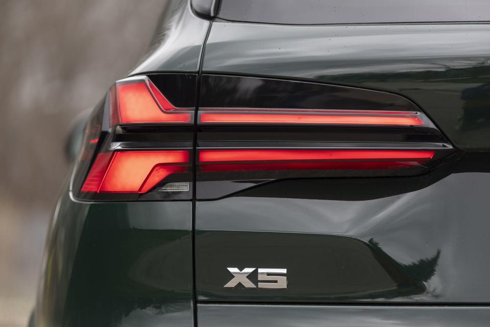 2024 bmw x5 m60i