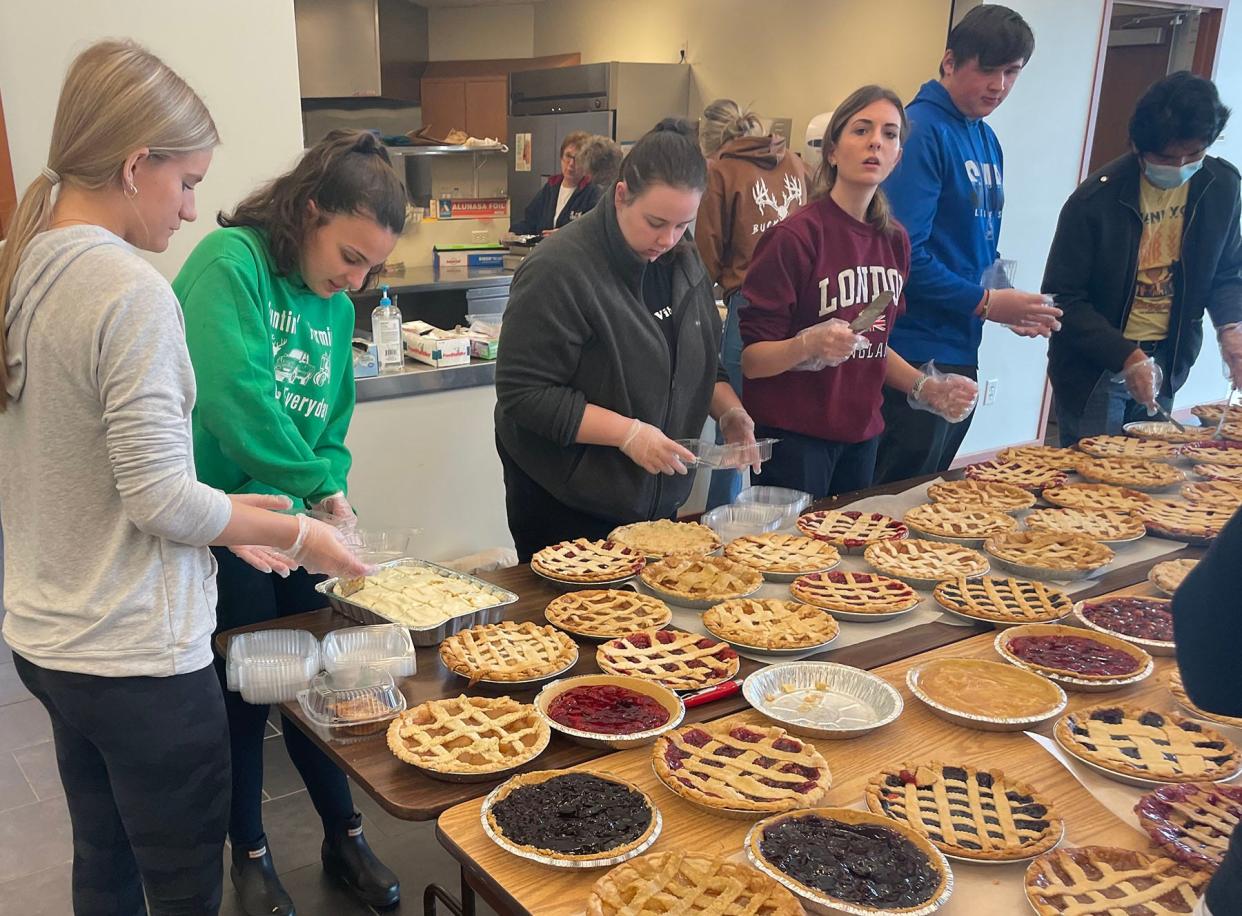 Holy Family Catholic Community will host its fourth year of free takeout Thanksgiving meals to the Fond du Lac community on Nov. 23.