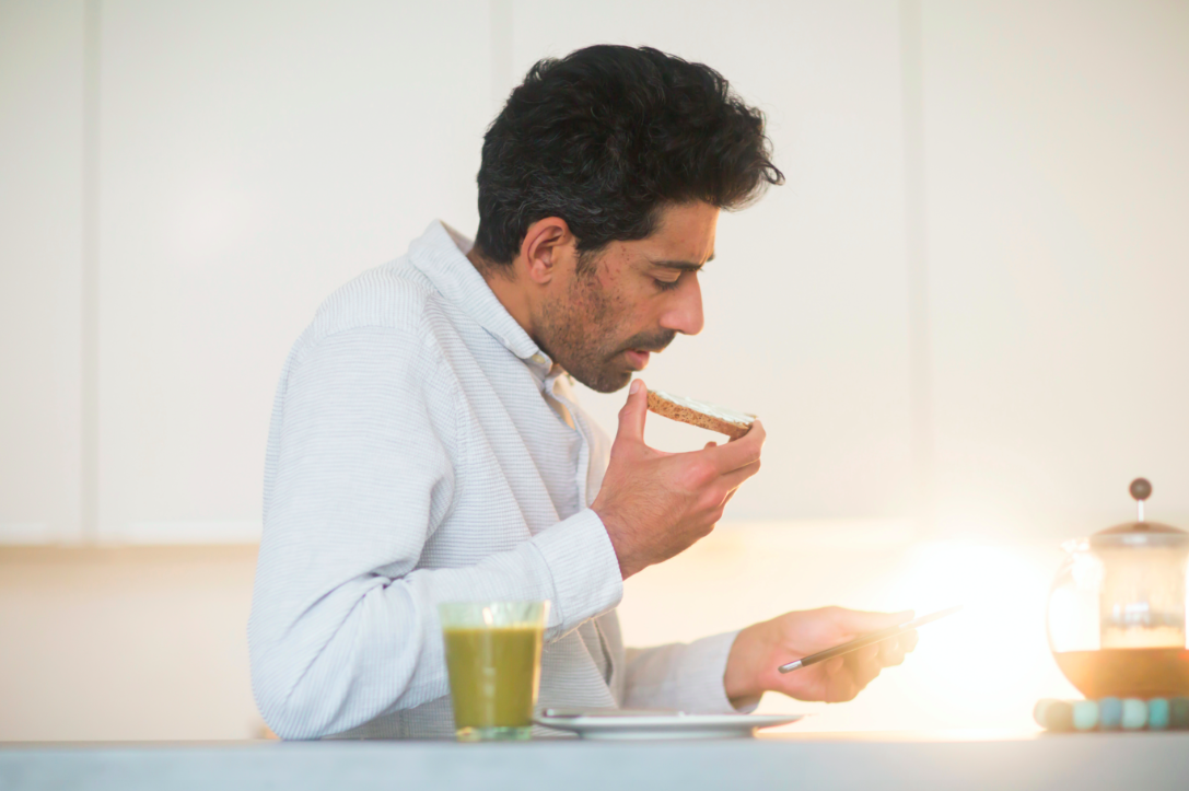 Eating on your own could be making you unhappy (Picture: Rex)