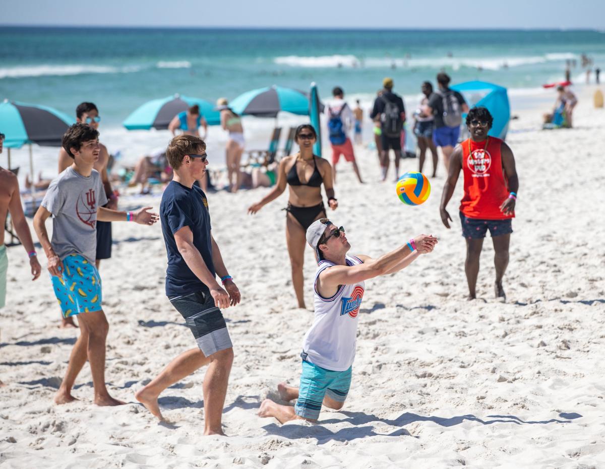 Panama City Beach está cerrando temporalmente una parte de la playa durante la noche para evitar eventos emergentes rebeldes