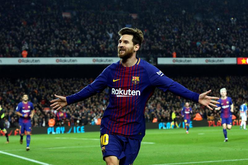 El delantero argentino del FC Barcelona Leo Messi celebra su gol, el segundo de su equipo frente al RCD Espanyol, durante el partido de vuelta de los cuartos de final de la Copa del Rey que se disputó en el Camp Nou, en Barcelona. / Foto: EFE