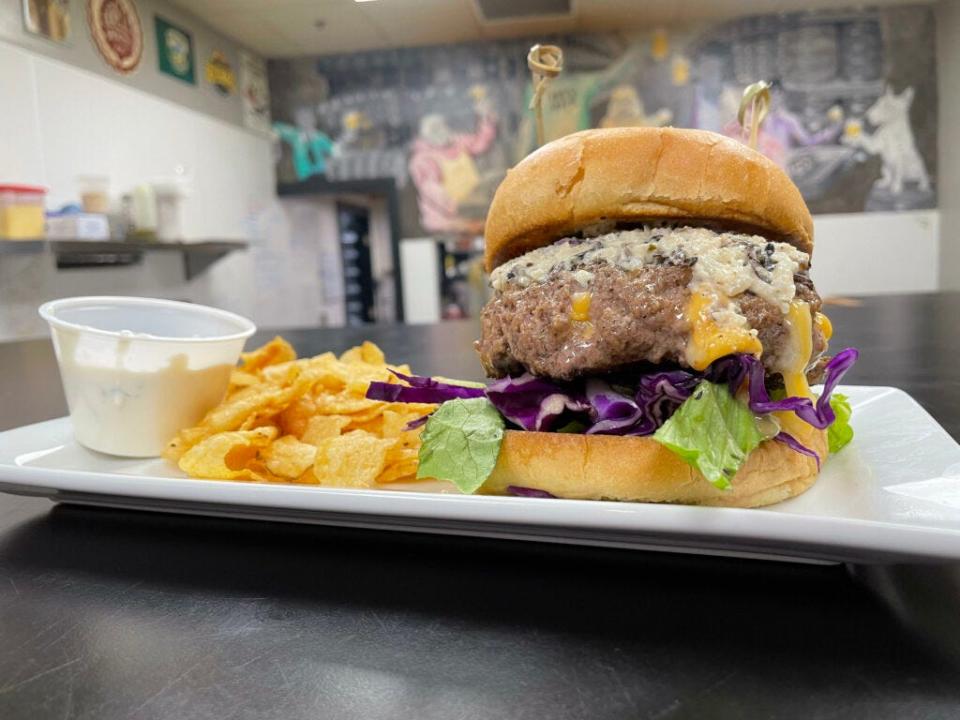 Monks Ale House's The Griddy burger for the 2023 Downtown Sioux Falls Burger Battle.