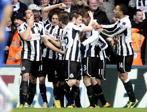 El Chelsea, tercer clasificado, se frenó en su intento de acercarse a los puestos de cabeza de la Premier League inglesa con una derrota por 3-2 en el campo del Newcastle (15º), por un doblete final del francés Moussa Sissoko, este sábado en la 25ª jornada del campeonato. (AFP | Graham Stuart)