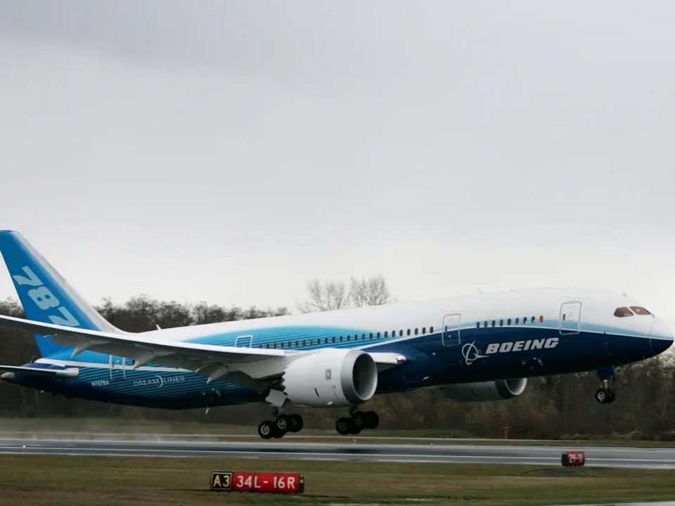 First Boeing 787 flight.