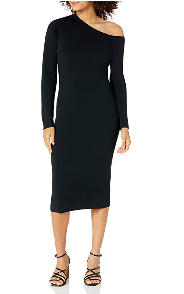 This dress comes in sizes XXS to 3X. <a href="https://amzn.to/35jnB7I" target="_blank" rel="noopener noreferrer">Find it for $60 at Amazon</a>.