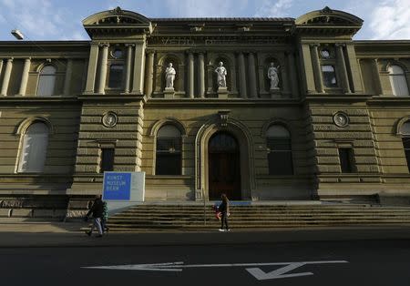 The facade of the Bern Art Museum is seen in the Swiss capital of Bern November 24, 2014. The Bern Art Museum has agreed to accept artworks from a billion-euro collection from the late Cornelius Gurlitt, a recluse whose trove included masterpieces looted from their Jewish owners by the Nazis. REUTERS/Ruben Sprich